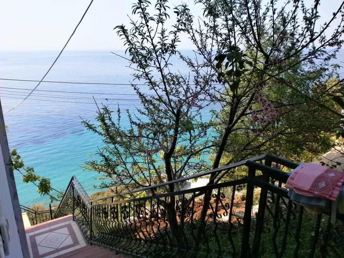 Odhisea Hotel Restaurant Qeparo Dış mekan fotoğraf
